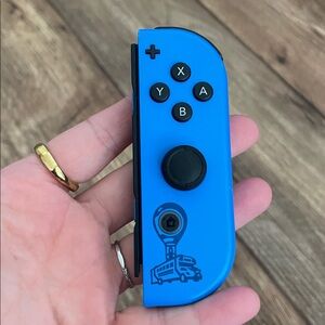 Nintendo Switch Remote and Silicone case